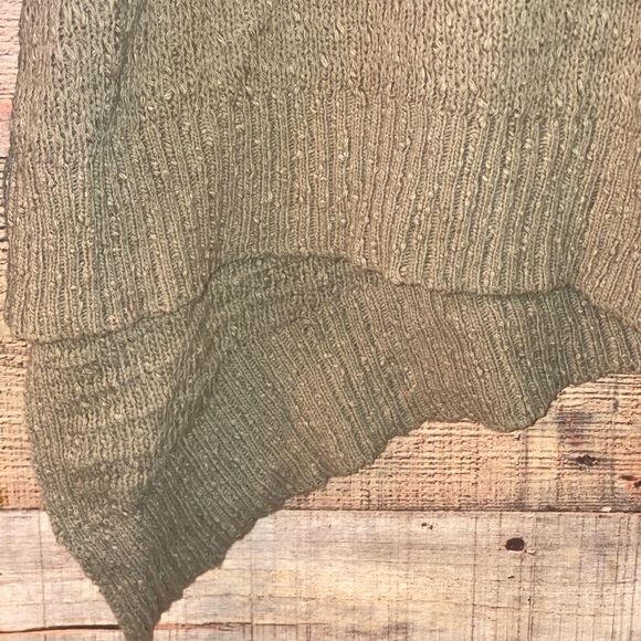 ♥️x2HP♥️Free People asymmetrical sweater - Picture 5 of 6